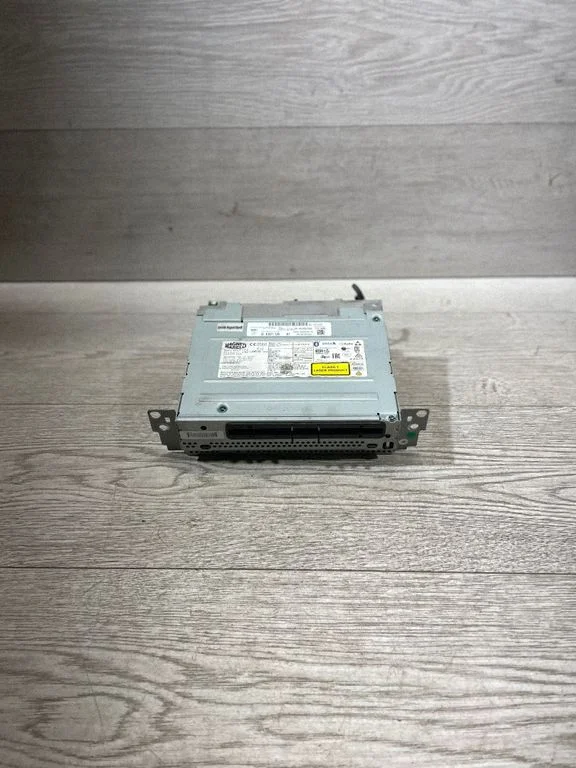 Radio/CD/DVD atskaņotājs/navigācija – BMW 3. sērija F30 F35 F31 (2012-2018)