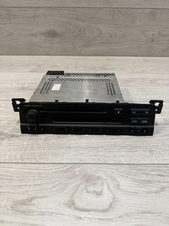 Radio, odtwarzacz CD/DVD, nawigacja 6932430