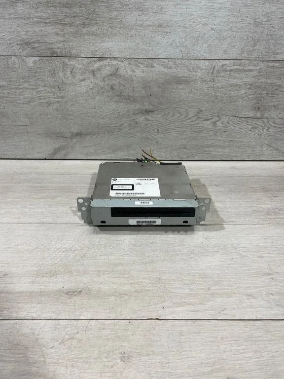 Radio/CD/DVD atskaņotājs/navigācija 9258933