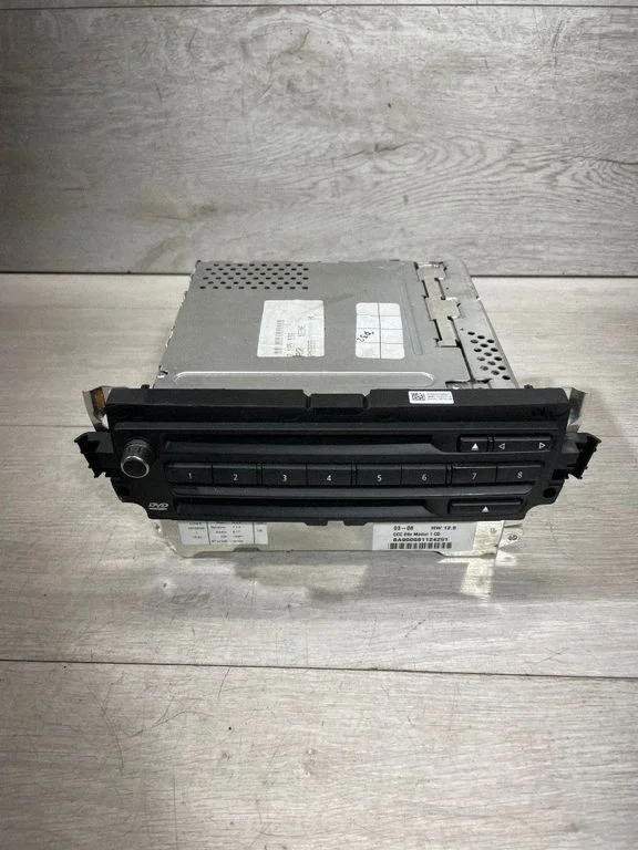 Radio/CD/DVD/GPS head unit 9185536