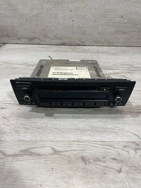 Radio/CD/DVD atskaņotājs/navigācija – BMW 3. sērija E90 E91 (2005-2012)