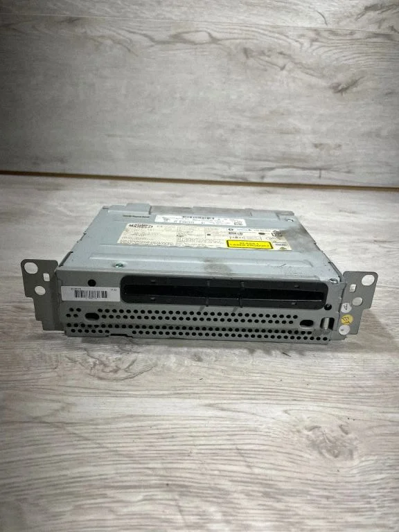 Radio/CD/DVD atskaņotājs/navigācija – BMW 3. sērija F30 F35 F31 (2012-2018)