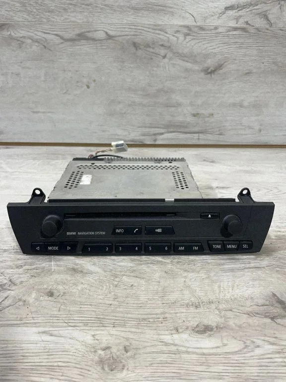 Radio/CD/DVD atskaņotājs/navigācija – BMW X3 E83 (2003-2010)