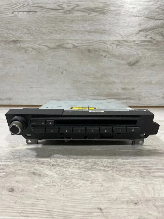 Radio/CD/DVD/GPS head unit – BMW 5 Series E60 E61 (2004-2010)