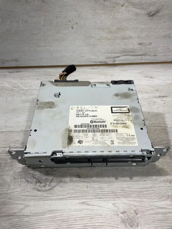 Radio/CD/DVD atskaņotājs/navigācija VD1054C6124886 – BMW 1. sērija F20 F21 (2011-2019)