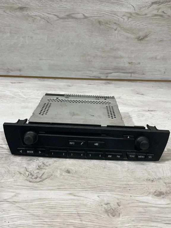 Radio/CD/DVD atskaņotājs/navigācija 9118823