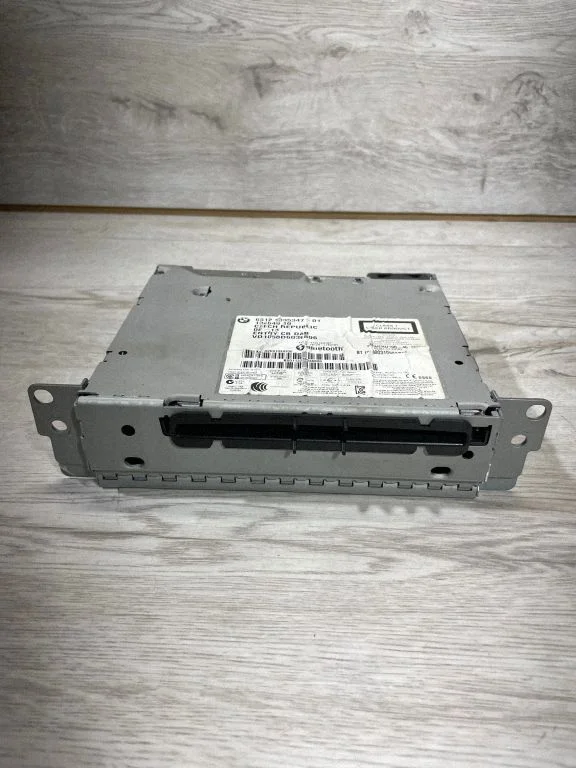 Radio, odtwarzacz CD/DVD, nawigacja – BMW Seria 1 F20 F21 (2011-2019)