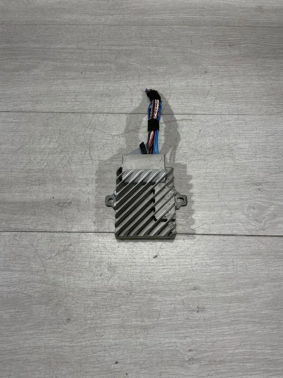 Sound amplifier 9343317