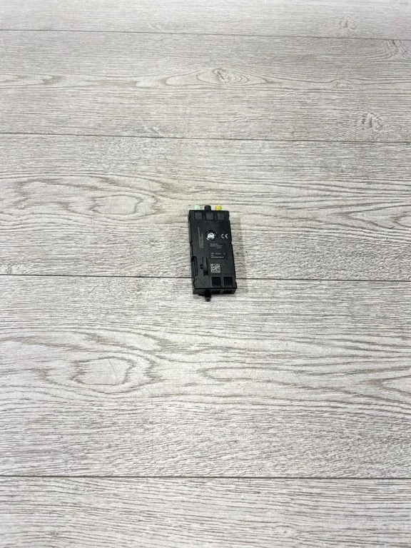 Aerial antenna amplifier – BMW 3 Series G20 G21 (2019-)