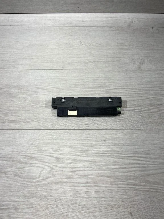 Antenas pastiprinātājs – BMW 5. sērija F10 F11 (2009-2016)