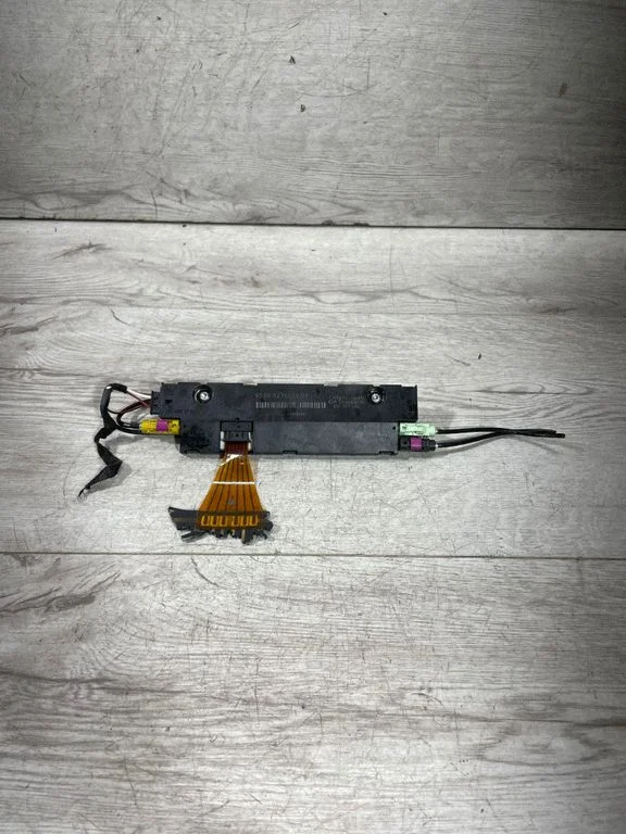 Antenas pastiprinātājs 9276029