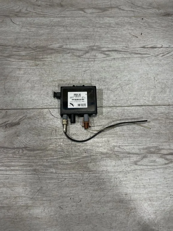 Antenas pastiprinātājs 6906070