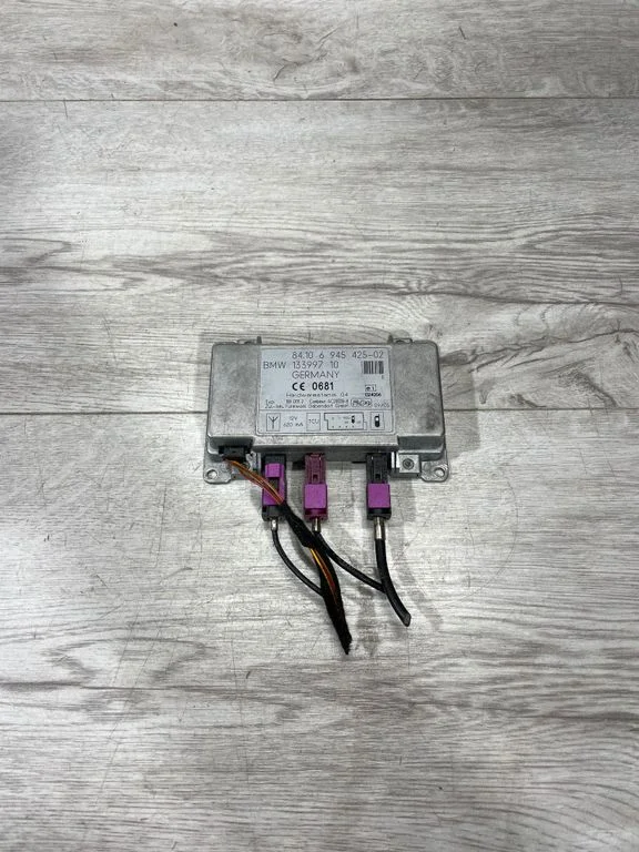 Antenas pastiprinātājs – BMW X5 E53 (1999-2006)