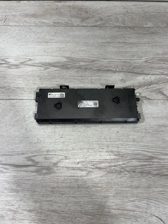 Aerial antenna amplifier – BMW X3 F25 (2010-2017)