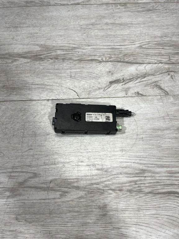 Antenas pastiprinātājs – BMW 1. sērija F20 F21 (2011-2019)