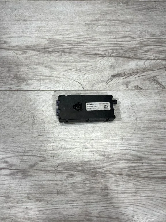 Antenas pastiprinātājs – BMW 1. sērija F20 F21 (2011-2019)