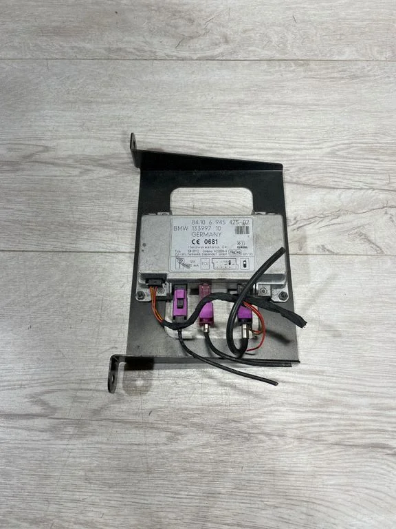 Antenas pastiprinātājs – BMW X5 E53 (1999-2006)