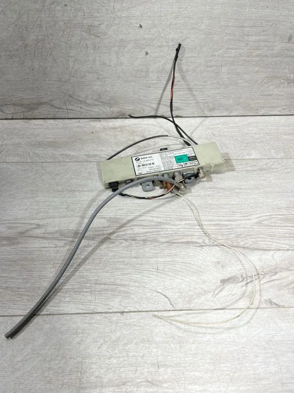 Aerial antenna amplifier – BMW 5 Series E39 (1996-2003)