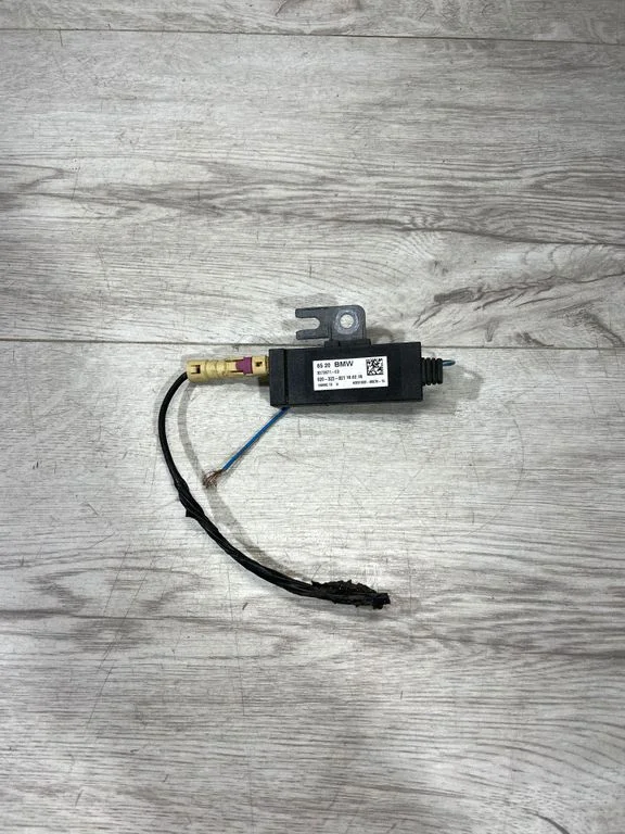 Aerial antenna amplifier – BMW 4 Series F36 Gran coupe (2017-)