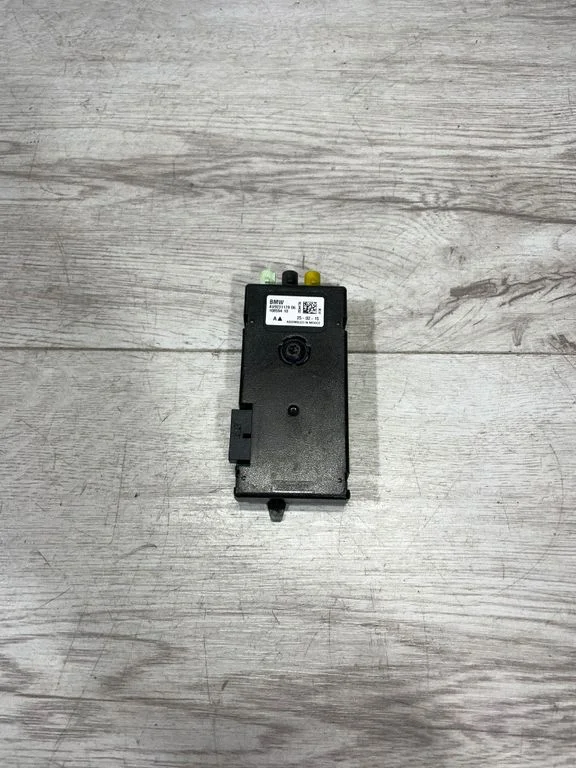 Wzmacniacz antenowy – BMW Seria 3 F30 F35 F31 (2012-2018)