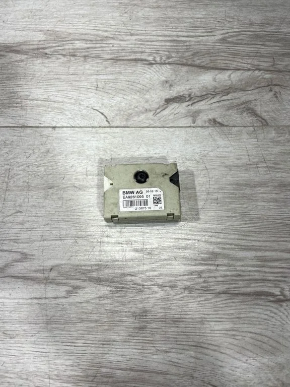 Antenas pastiprinātājs – BMW 5. sērija F10 F11 (2009-2016)