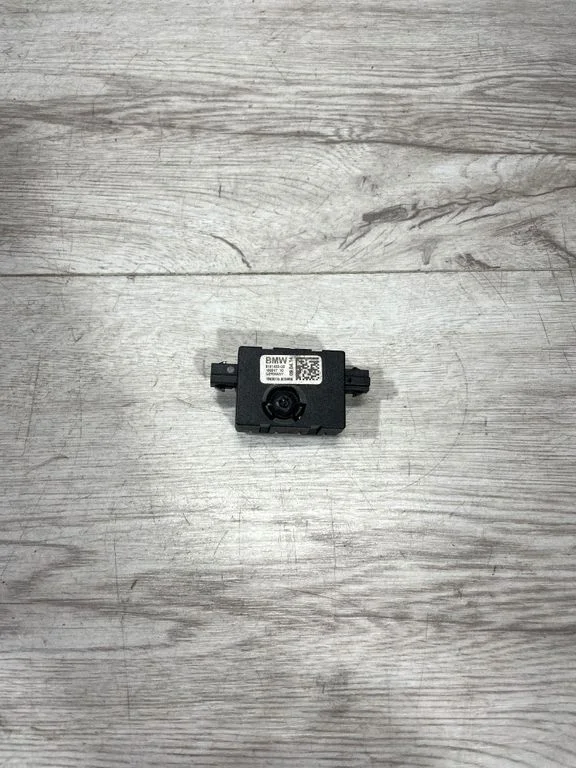 Antenas pastiprinātājs – BMW 1. sērija F20 F21 (2011-2019)