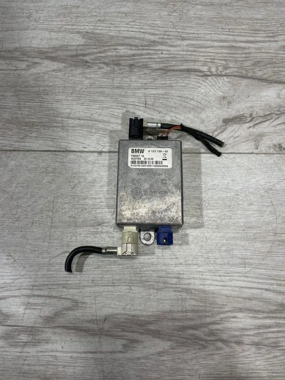Antenni võimendi – BMW 7-seeria F01 F02 F03 F04 (2008-2016)