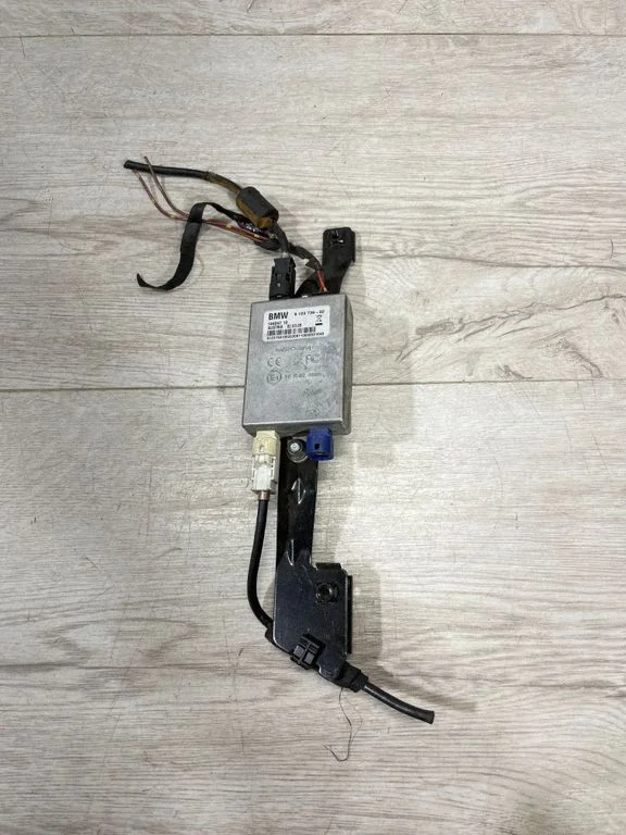 Antenni võimendi – BMW 7-seeria F01 F02 F03 F04 (2008-2016)