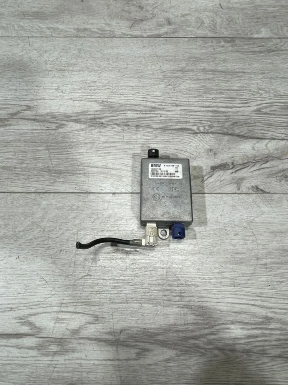 Antenni võimendi – BMW 7-seeria F01 F02 F03 F04 (2008-2016)