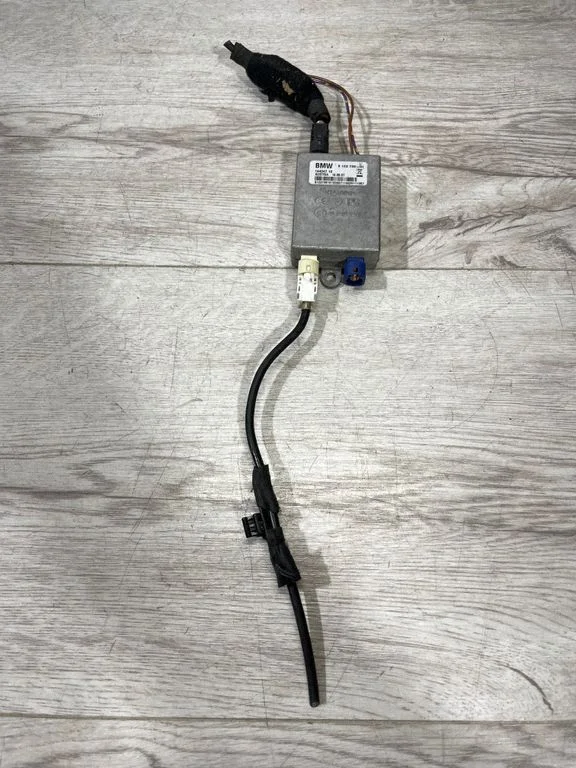Antenni võimendi – BMW 7-seeria F01 F02 F03 F04 (2008-2016)