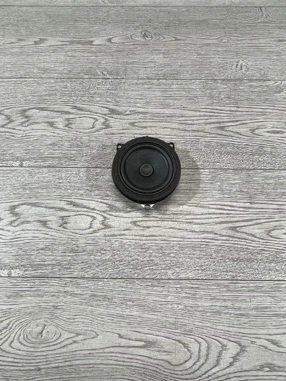 Front door speaker – BMW 3 Series F30 F35 F31 (2012-2018)