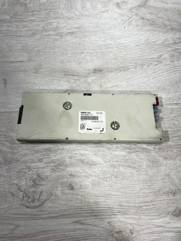 Aerial antenna amplifier – BMW 7 Series E65 E66 (2001-2008)