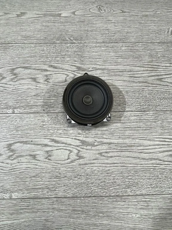Front door speaker – BMW 3 Series F30 F35 F31 (2012-2018)