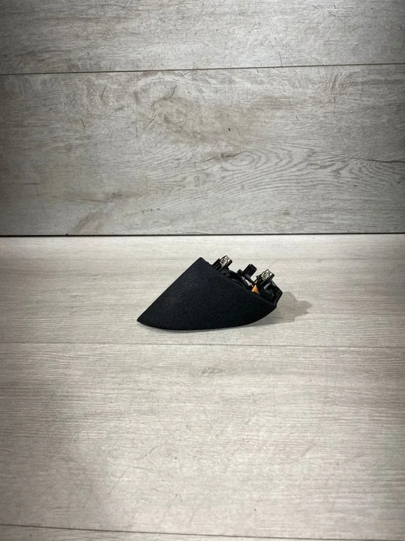 Front door speaker 109568600F – Tesla Model 3 (2017-)