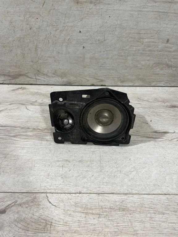 Front door speaker – BMW 7 Series E65 E66 (2001-2008)