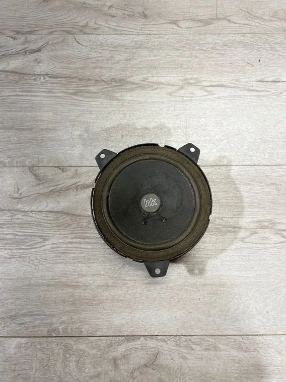 Esiukse kõlar(id) 8368244