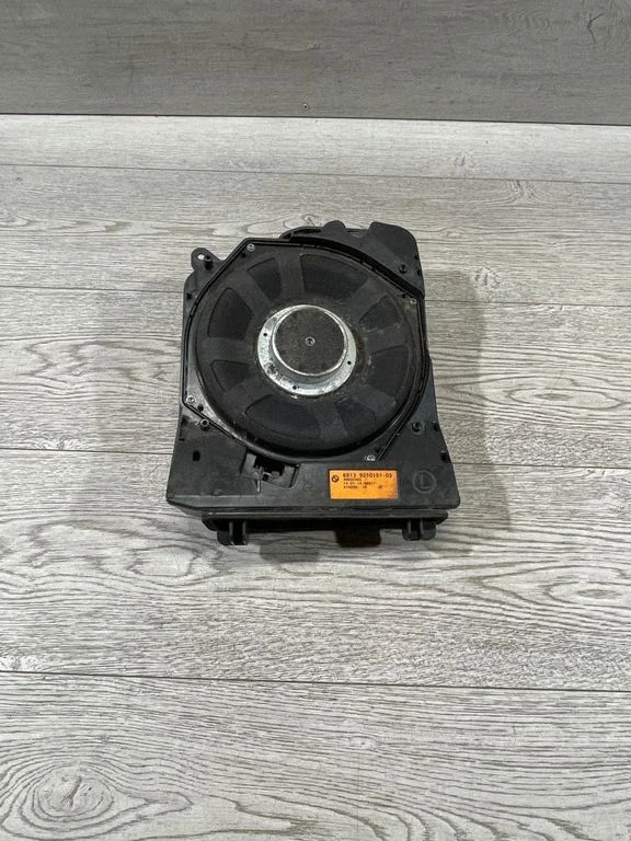 Subwoofer speaker – BMW 3 Series F30 F35 F31 (2012-2018)