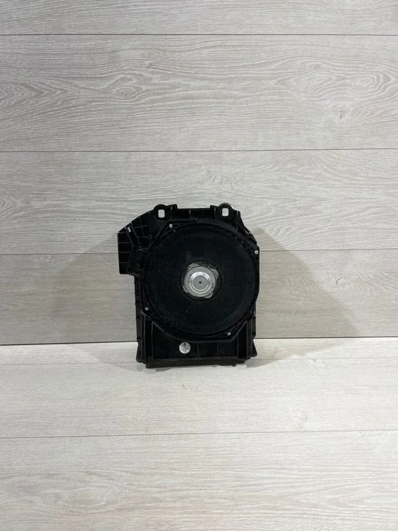 Subwoofer speaker – BMW 5 Series F10 F11 (2009-2016)