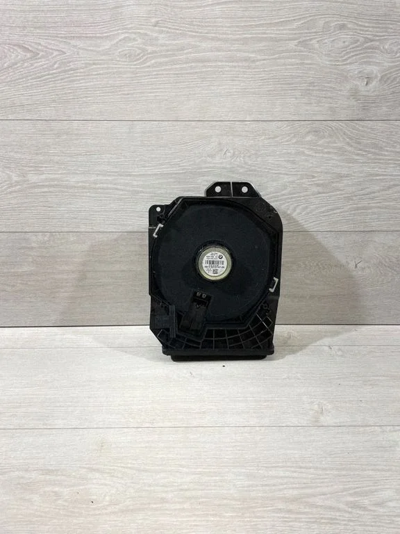 Subwoofer speaker 9210147