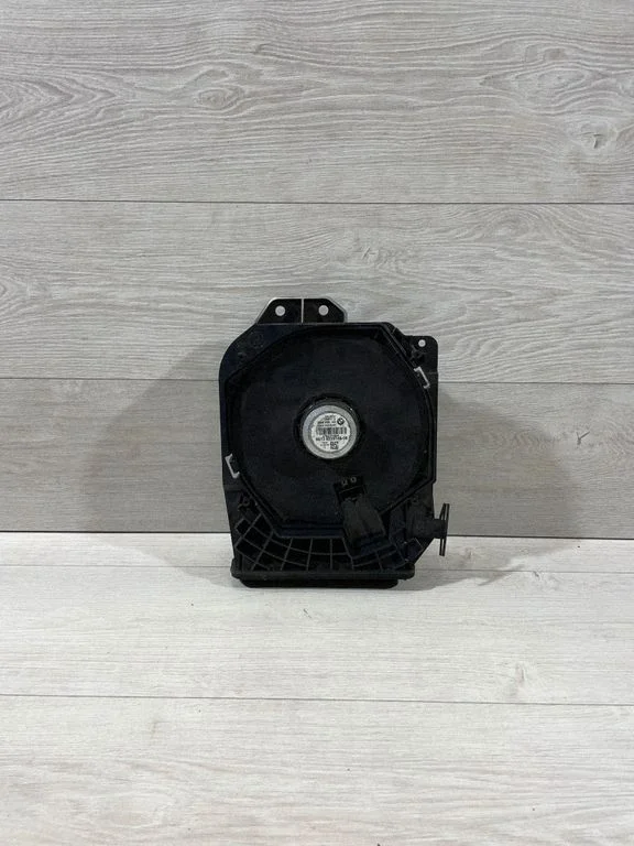 Subwoofer speaker 9210148
