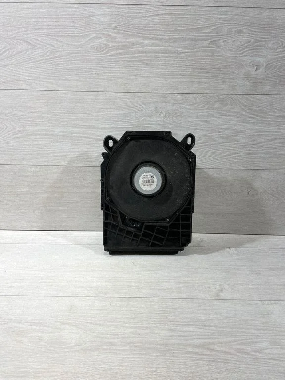 Subwoofer speaker – BMW 3 Series E90 E91 (2005-2012)