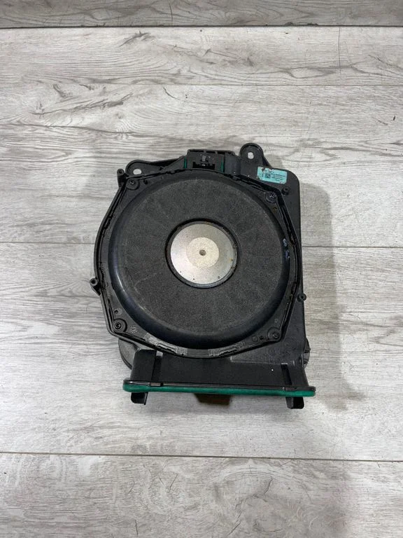 Subwoofer speaker – BMW 5 Series G30 G31 G38 (2016-)