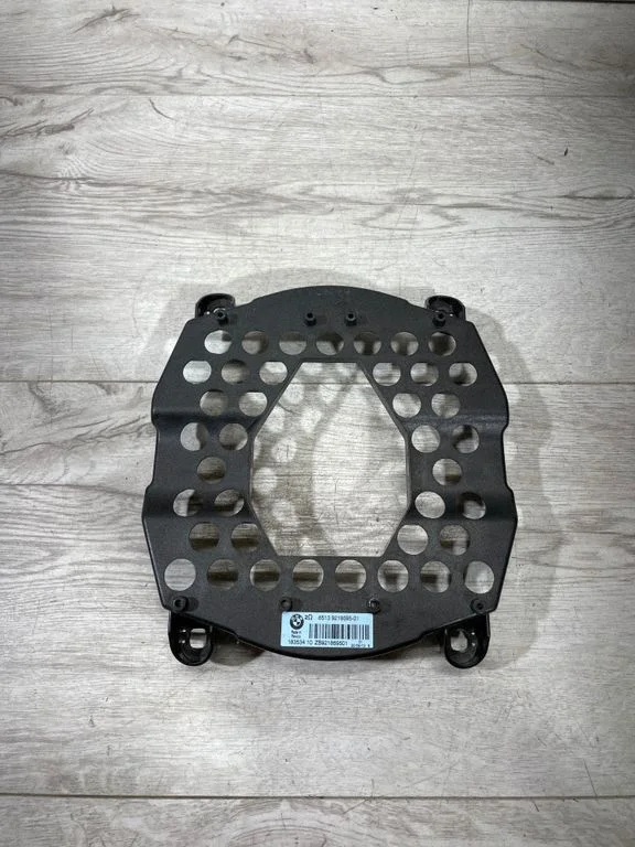 Subwoofer speaker – BMW 1 Series F20 F21 (2011-2019)