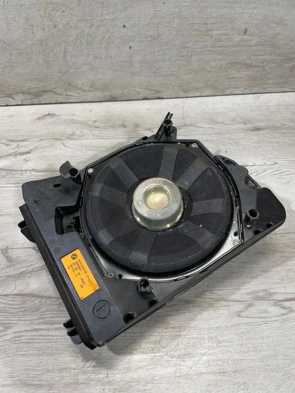 Zemfrekvences skaļrunis 9232125