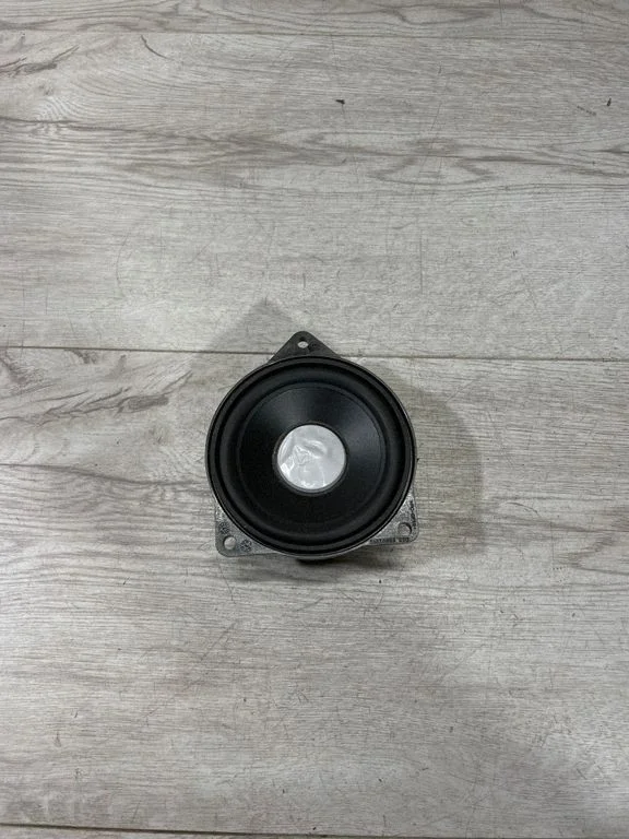 Skaļrunis panelī – BMW 3. sērija F30 F35 F31 (2012-2018)