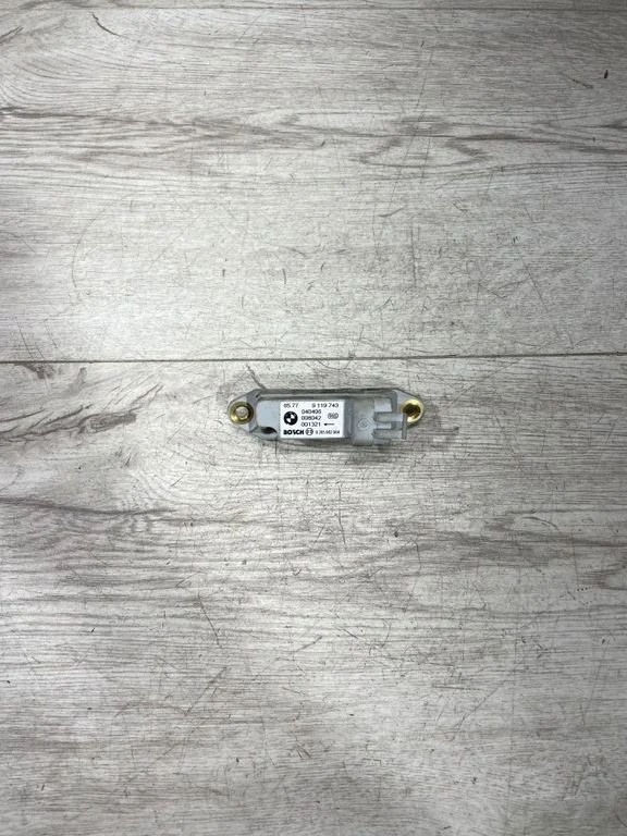 Drošības spilvenu trieciena sensors – BMW X5 E53 (1999-2006)