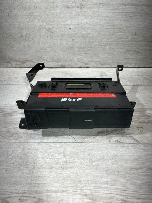 CD/DVD changer – BMW 3 Series E90 E91 (2005-2012)