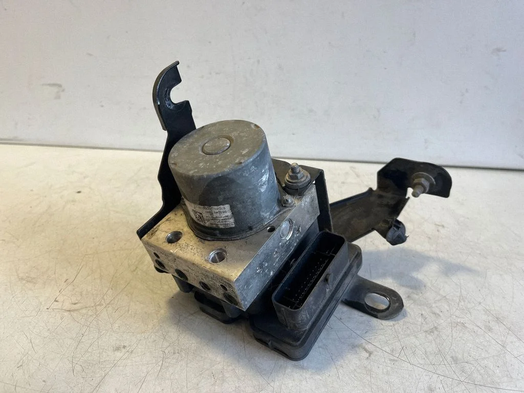 ABS block – Opel Vivaro (2019-)