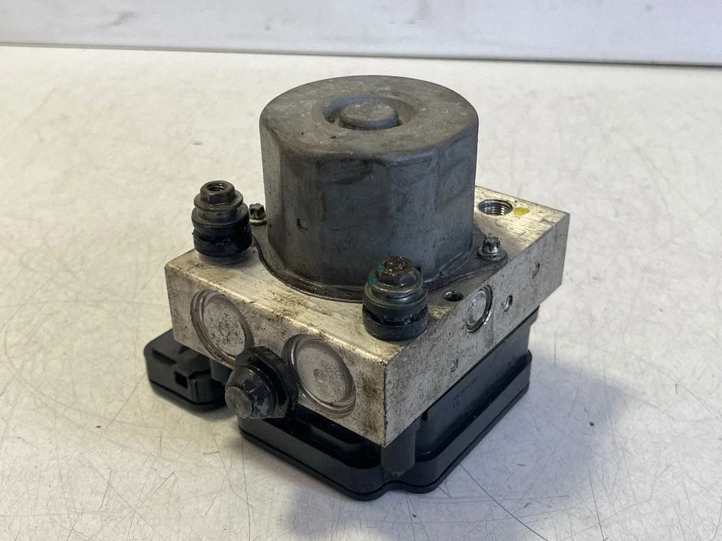 ABS block 103779700D – Tesla Model S (2012-)