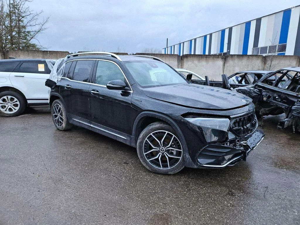 Mercedes-Benz EQB